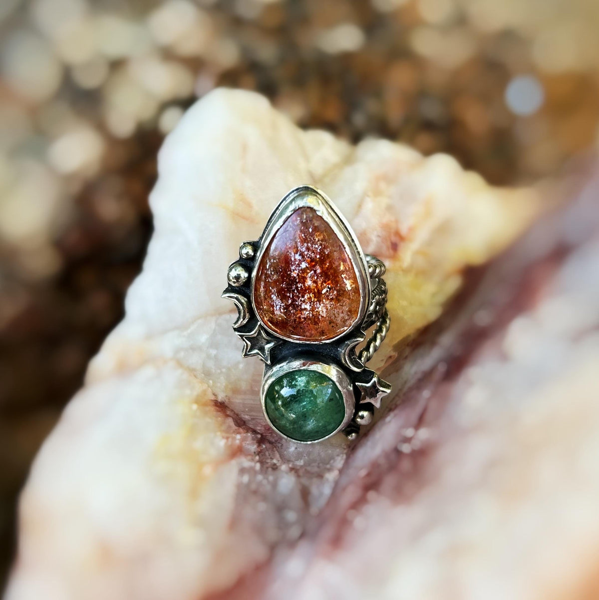 confetti sunstone and green aventurine sterling silver ring size 6.5