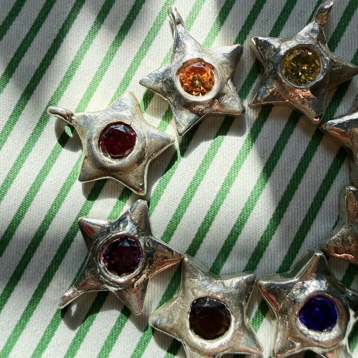 La Étoile Potelée .999 Fine Silver Handmade Gemset Star Charm
