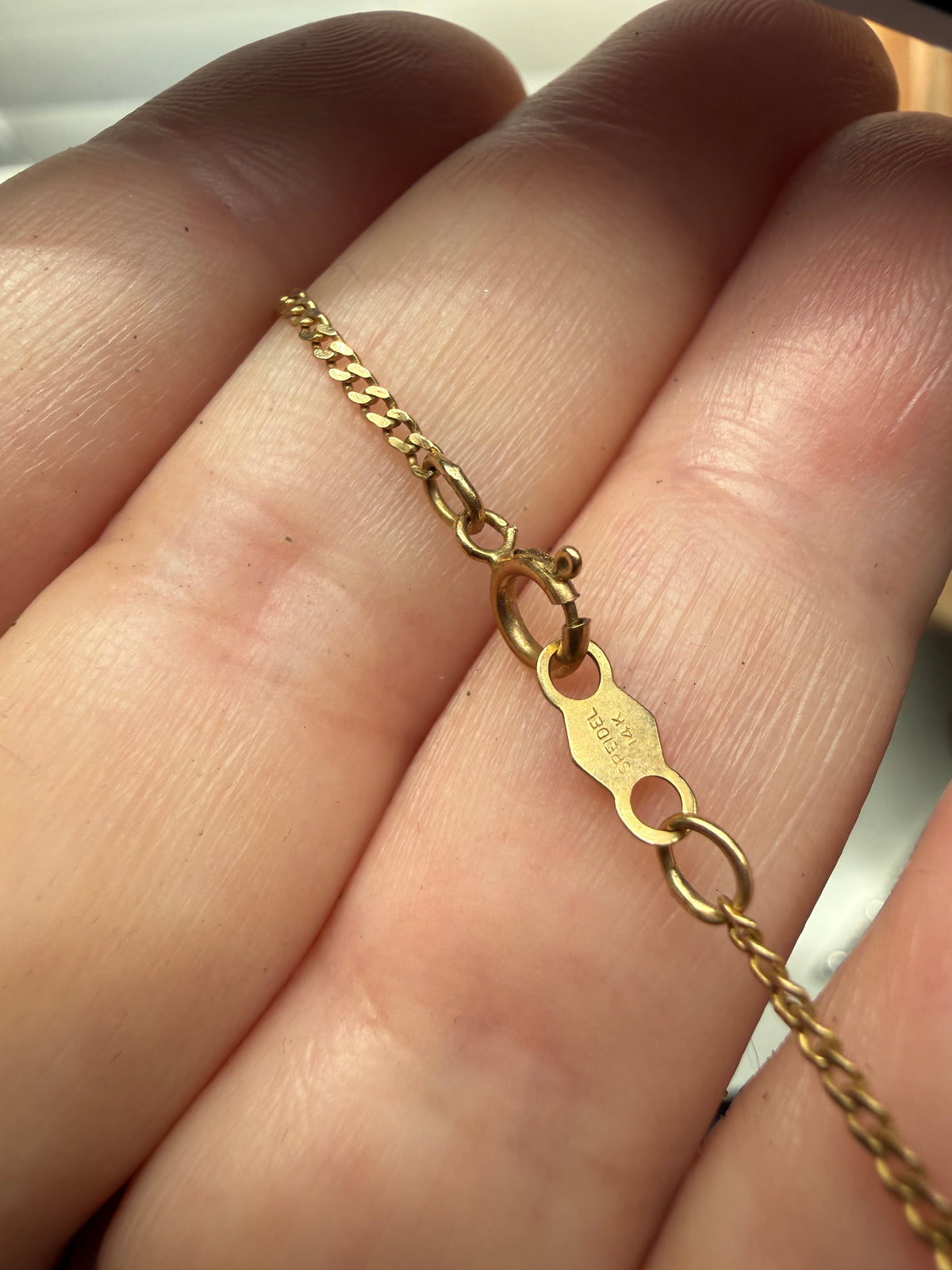14k curb chain 21” 2.2 grams
