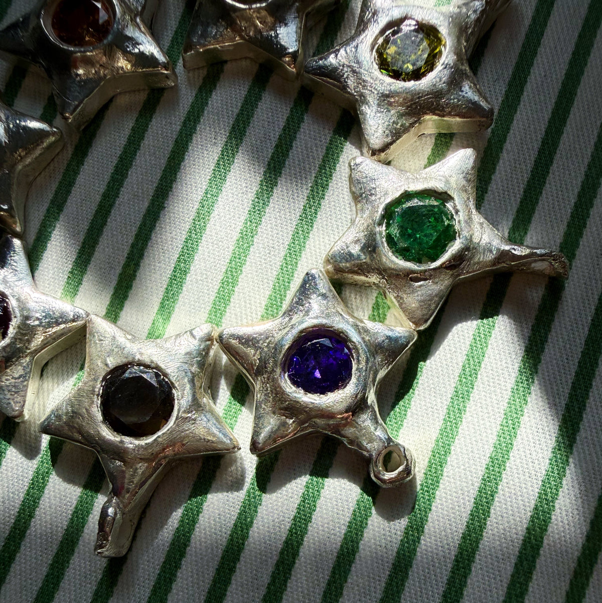 La Étoile Potelée .999 Fine Silver Handmade Gemset Star Charm
