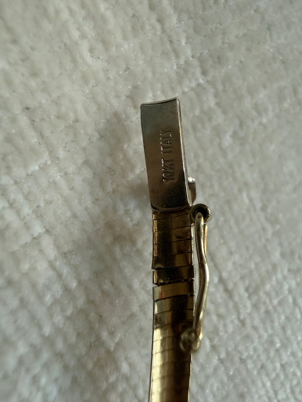 10k yellow gold omega collar necklace 17.5”