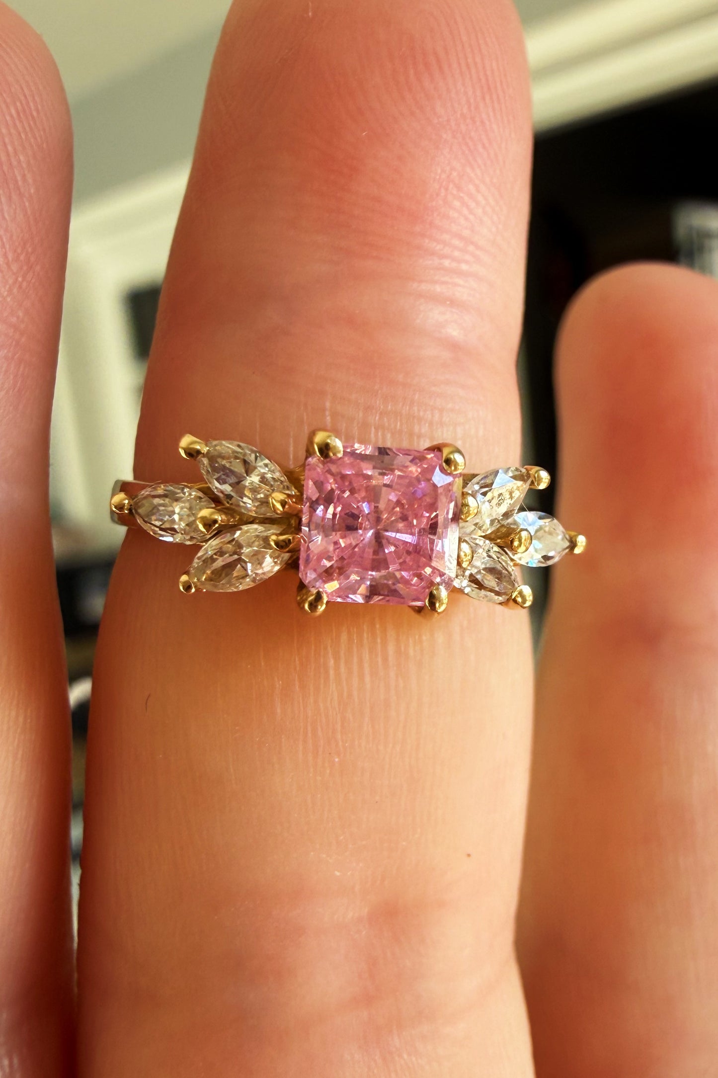 Vintage 14k Pink and White CZ Ring size 6 2.7 grams