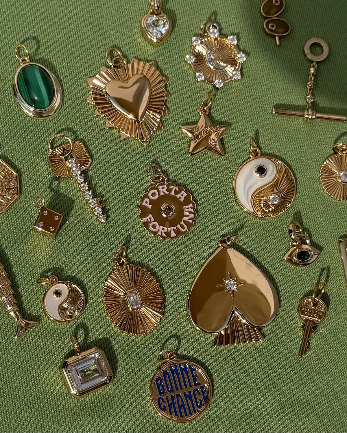 Cora Fluted Charm