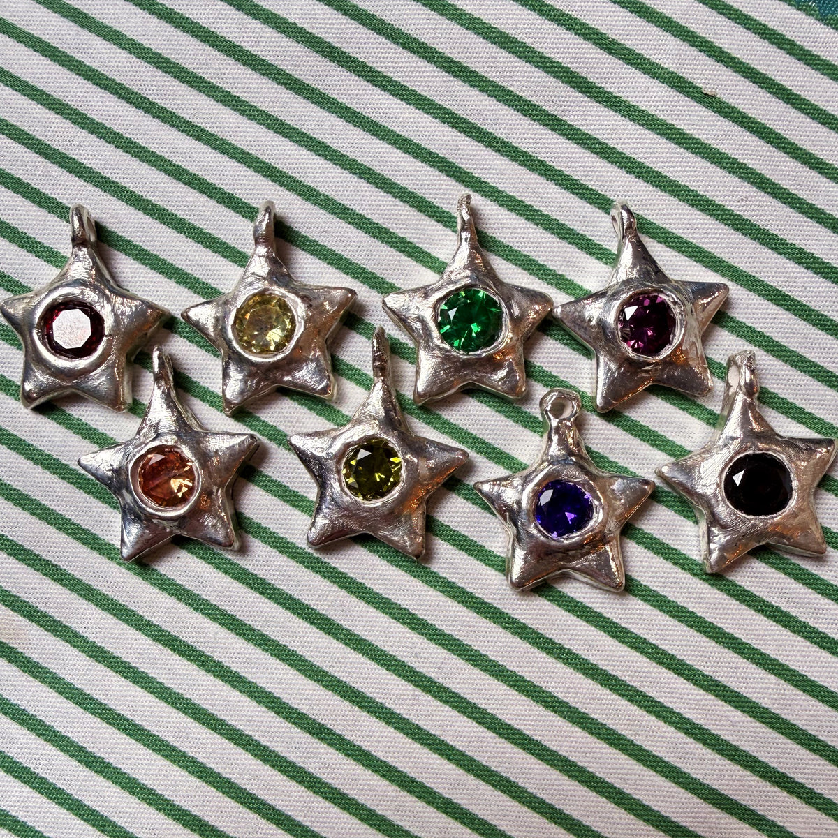 La Étoile Potelée .999 Fine Silver Handmade Gemset Star Charm
