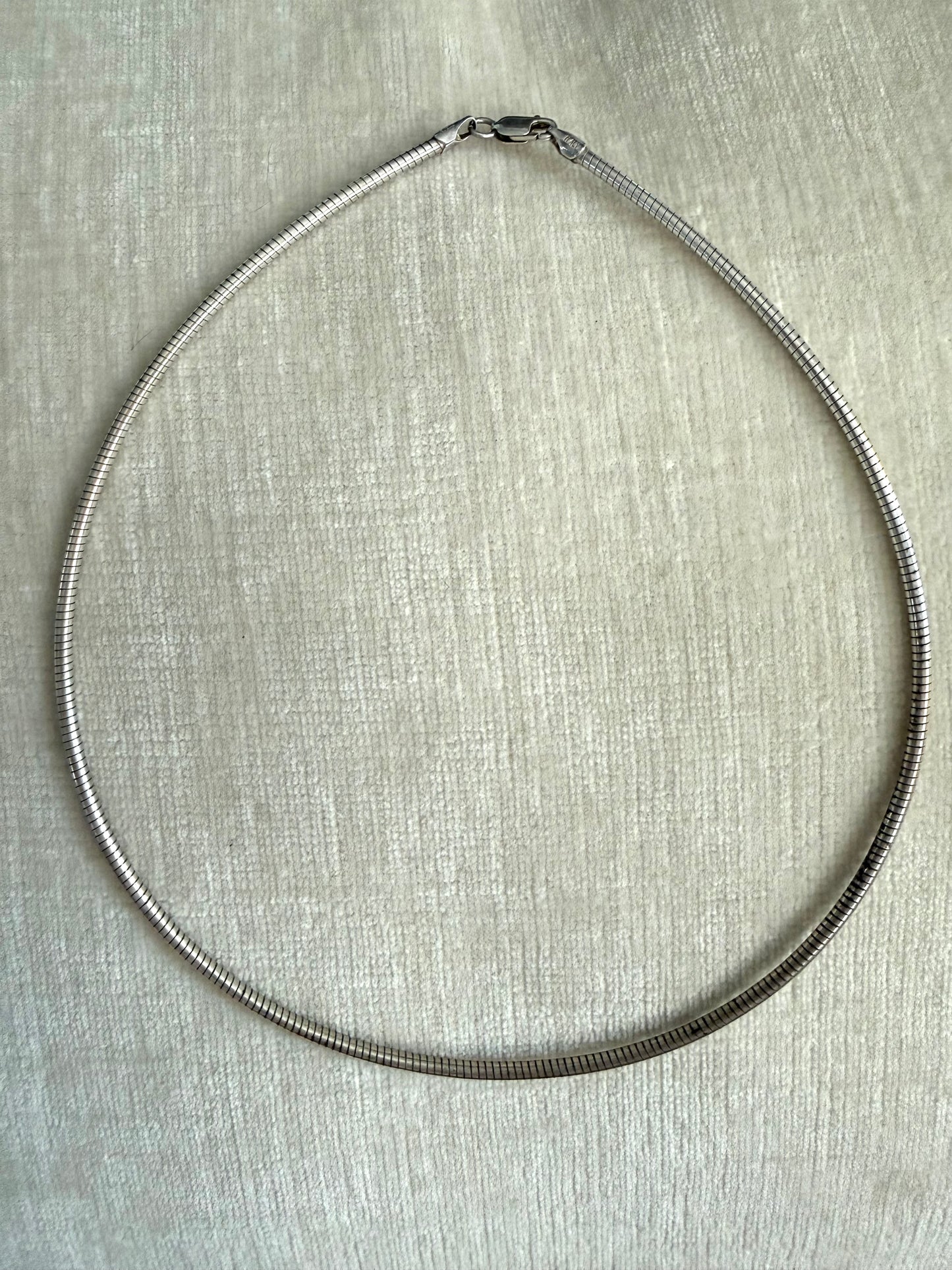 Sterling silver round omega collar 15” 21.5G