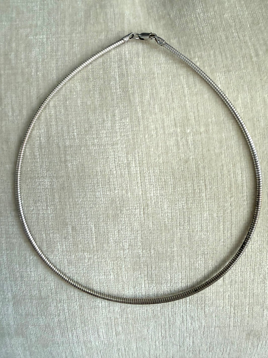 Sterling silver round omega collar 15” 21.5G